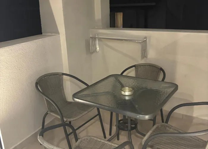 3 Island View Hotel