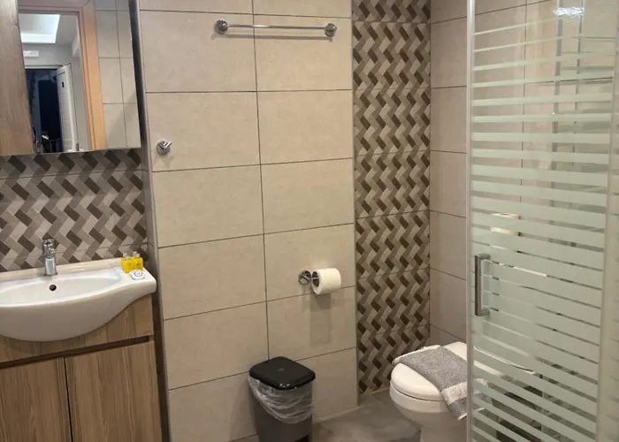 3 Island View Hotel