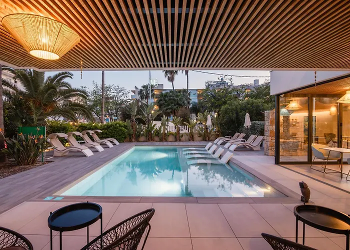 Instants Boutique Hotel (Adults Only)