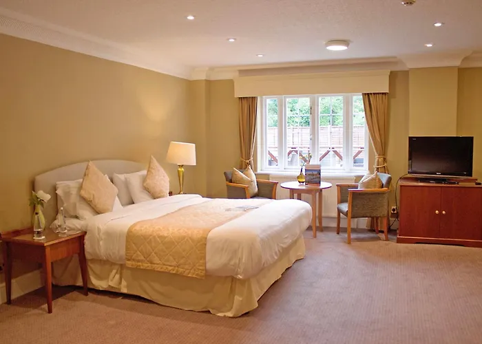 Grovefield House Hotel By Uno -Free Parking