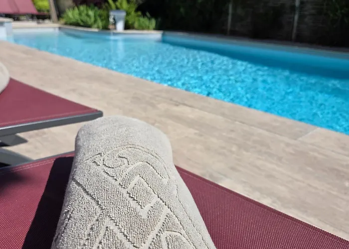 Villa Augeval Hotel De Charme & Spa