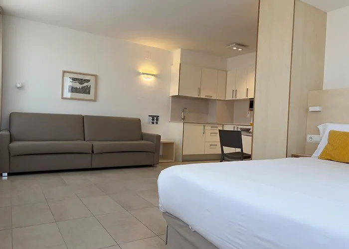 Atenea Park Suites & Apartments