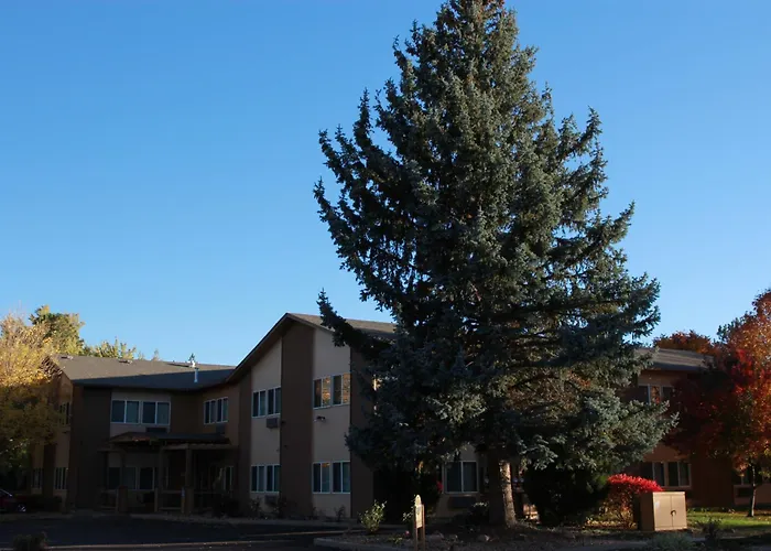 Boulder Twin Lakes Inn