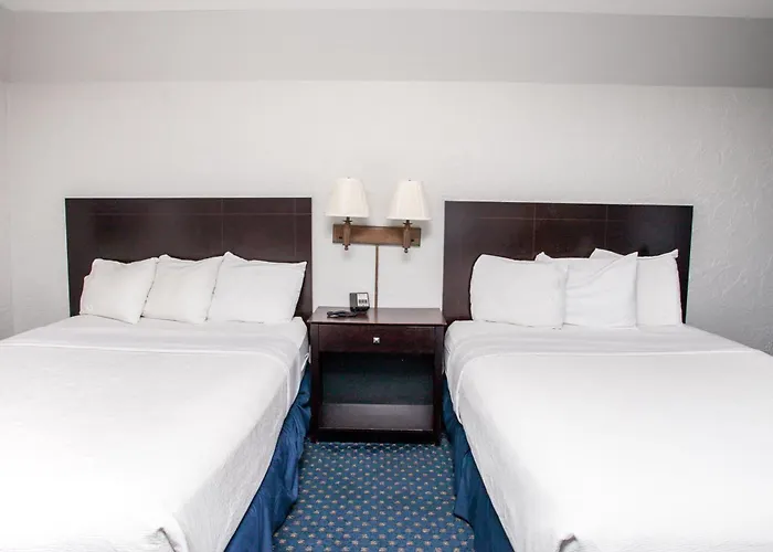 Chateau Hotel And Conference Center