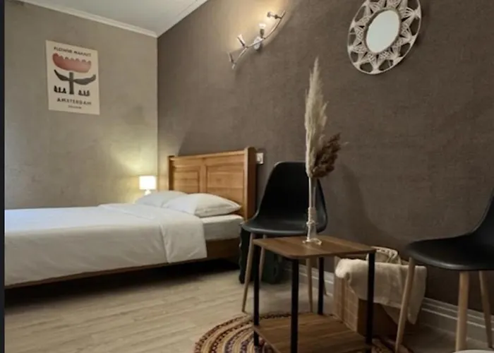 GOOD NIGHT HÔTEL By L'excess
