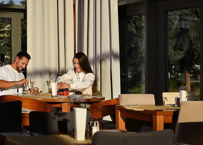 Hotel Galeria Thermal Besenova