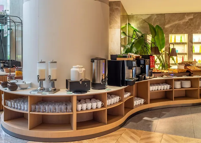 Holiday Inn Shanghai Nanjing Road By Ihg