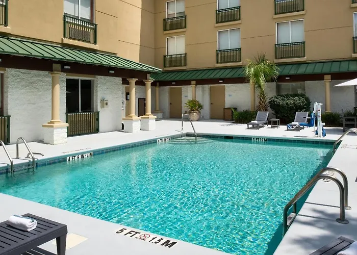 Holiday Inn Express Hotel & Suites Bluffton At Hilton Head Area By Ihg