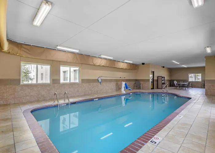 Best Western Plus Altoona Inn