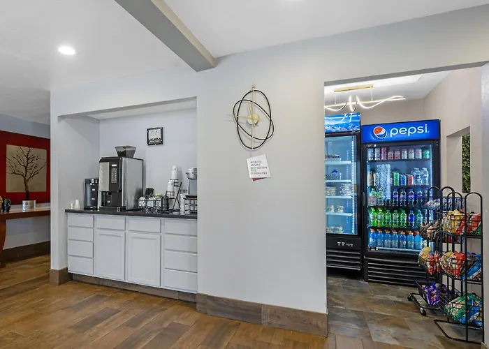 Best Western Plus Altoona Inn