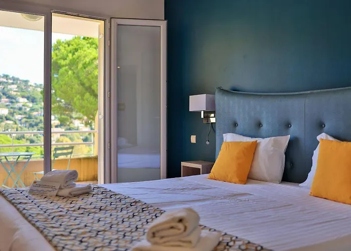 Hotel-Club Du Domaine D'Aiguebelle, Ussim Vacances