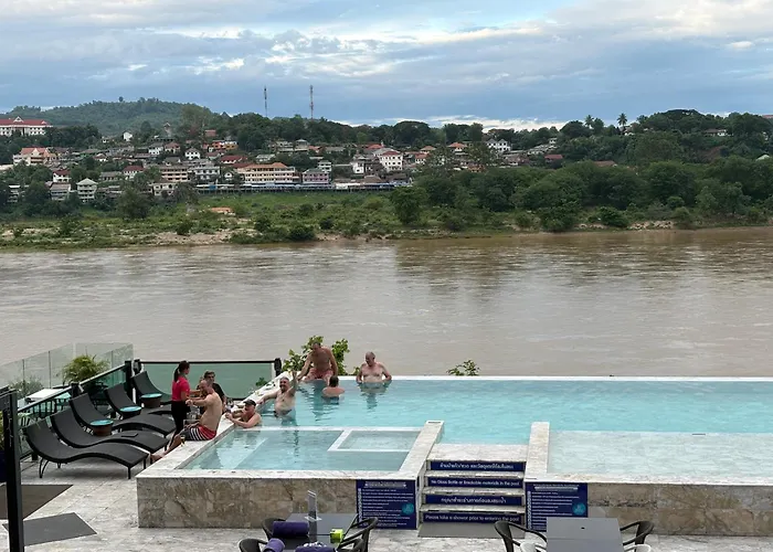Chiangkhong Teak Garden Riverfront Hotel
