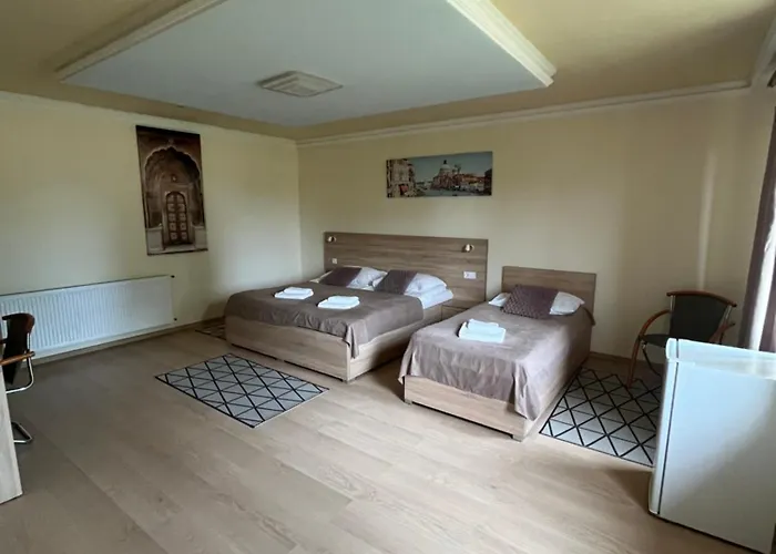 Hotel Bibic Es Tueskevar Etterem Es Horgaszto