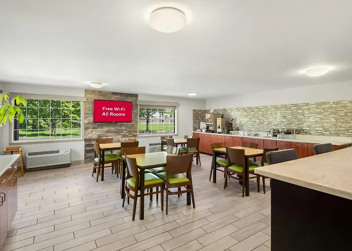 Red Roof Inn & Suites Marysville