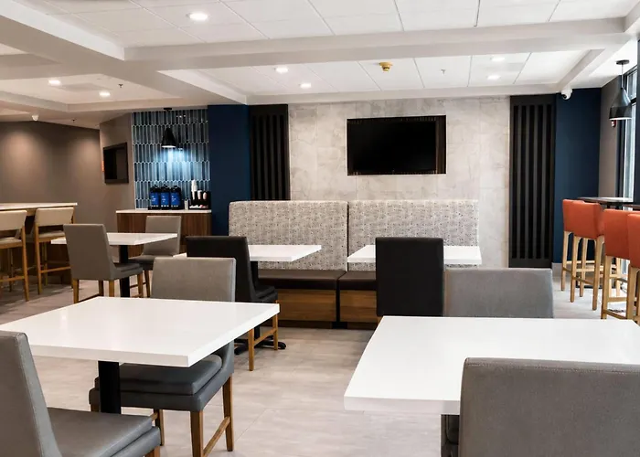 La Quinta Inn & Suites By Wyndham Duluth-Atlanta