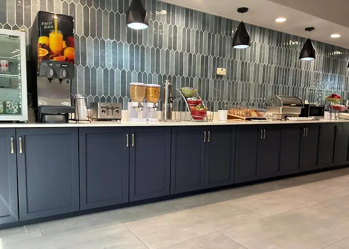 La Quinta Inn & Suites By Wyndham Duluth-Atlanta