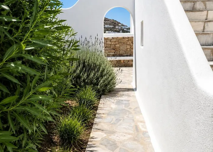 Eleftheria Hotel & Apartments