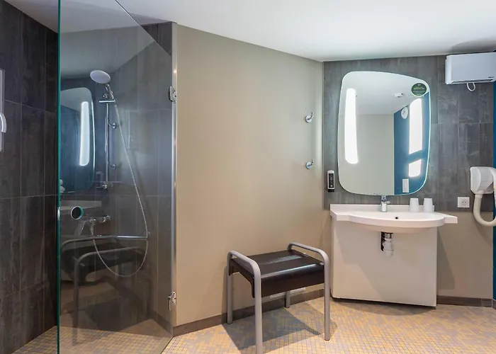 B&B Hotel Orleans Centre Foch