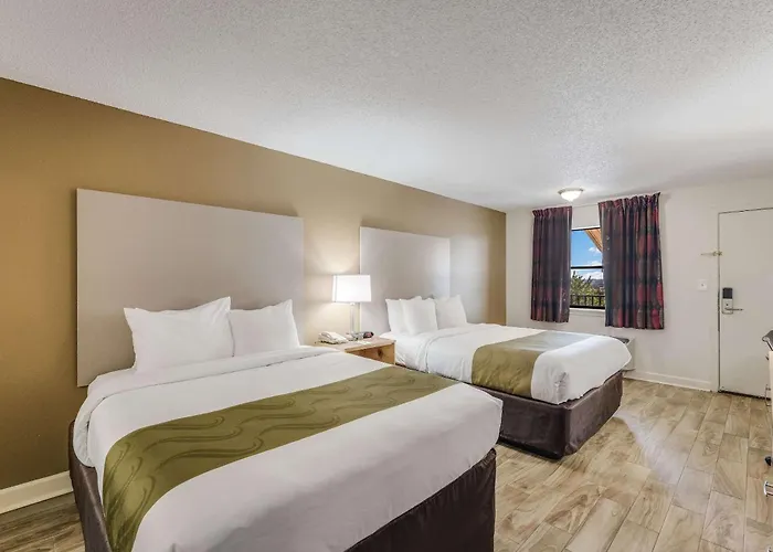 Quality Inn & Suites Hot Springs-Lake Hamilton