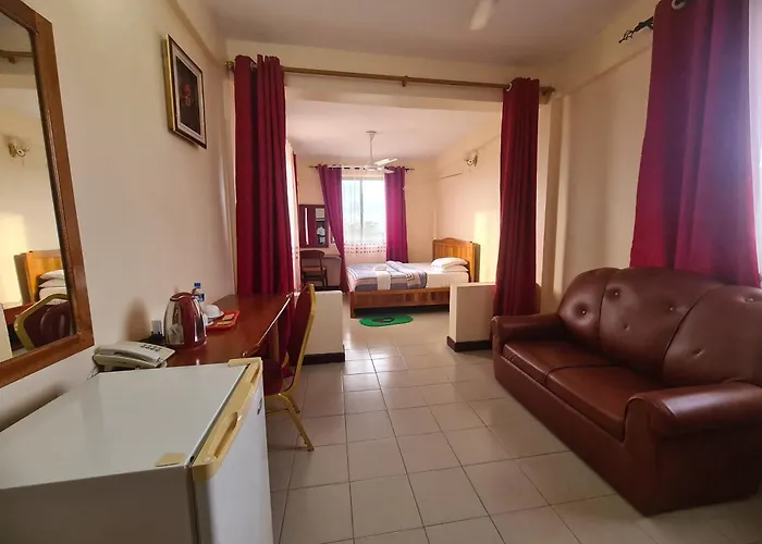 Dolphin Hotel