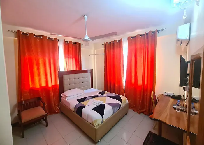Dolphin Hotel