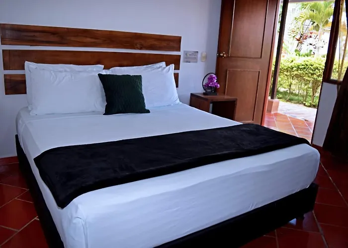 Hotel Campestre Palmas Del Zamorano