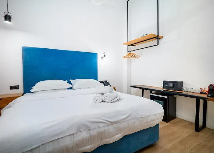The Maroon Bottle Hotel