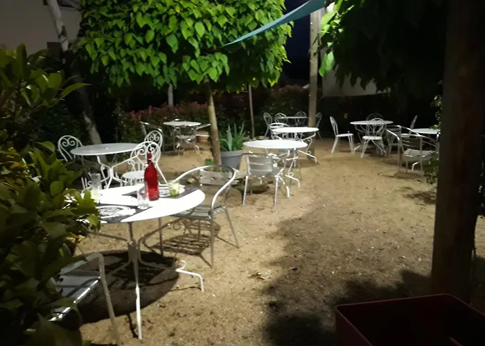 Logis Hotel Le Merle Blanc