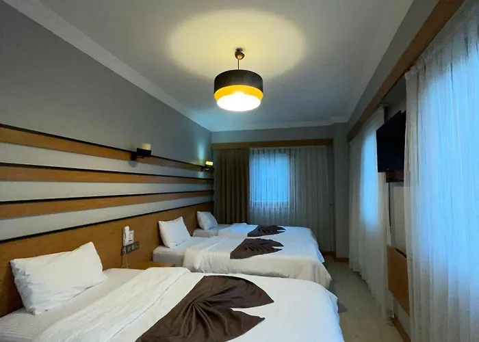 Quars Garden Hotel