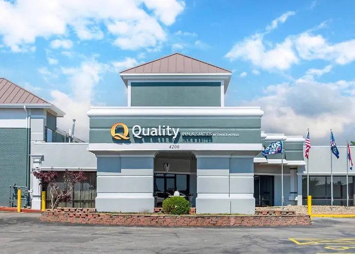 Quality Inn & Suites Kansas City - Independence I-70 East