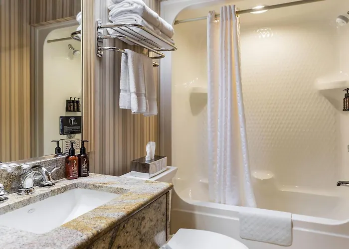 Traditions Hotel & Spa Johnson City - Binghamton, An Ascend Collection Hotel