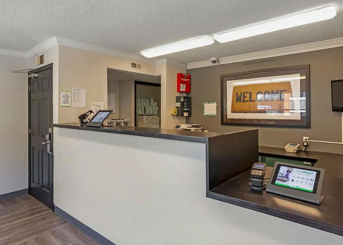 Extended Stay America Select Suites - Denver - Aurora South