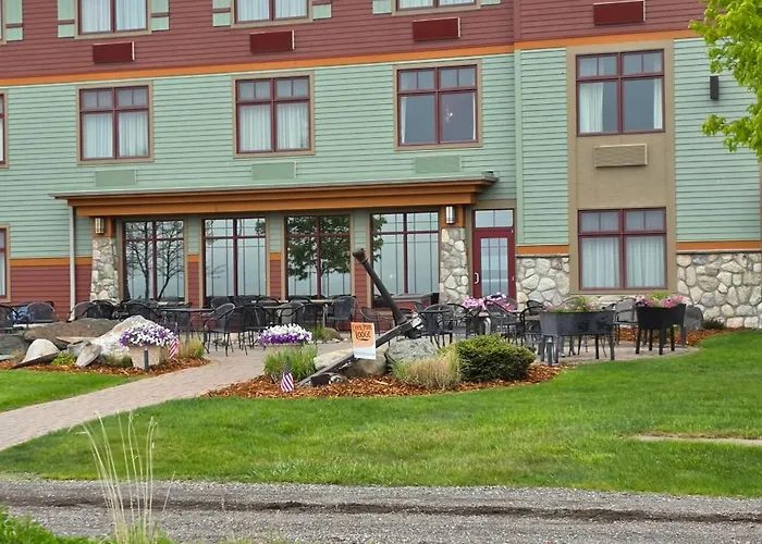Canal Park Lodge