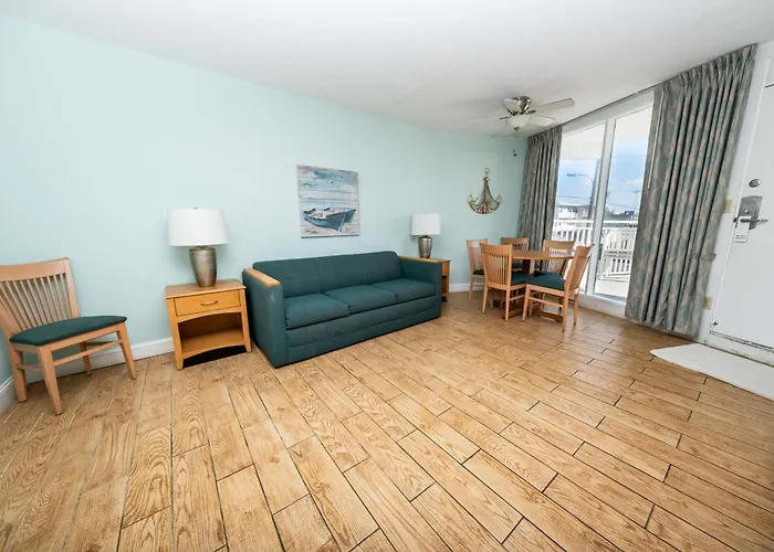 Nassau Inn Beachfront