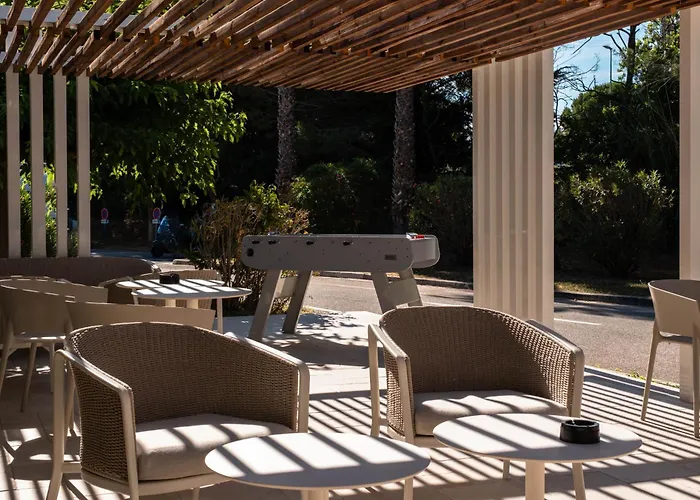 Logis Hotel De Port D'Alon - St Cyr Sur Mer