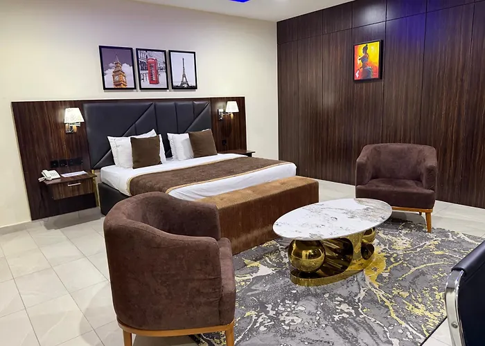 Vinpy Hotels