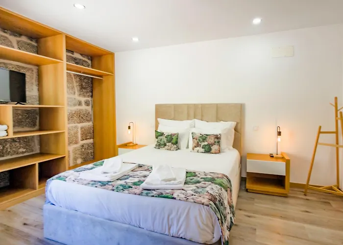 Casa D'Henrique Retreat Pool And Spa