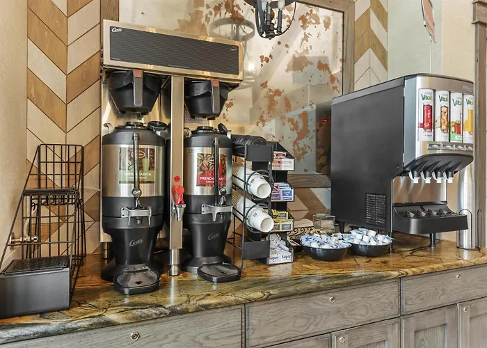 Best Western Plus Silver Saddle Inn