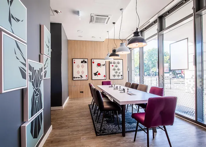 Premier Inn Köln City Süd