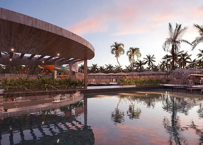 Salinas Gav Resorts