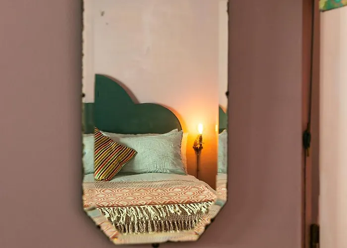 Hotel Lola