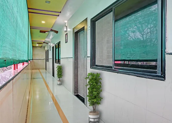 Hotel O Sai Leela Residency