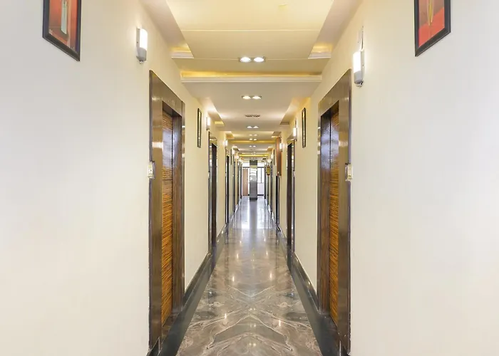 Hotel O International Lodge