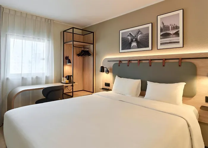 Campanile PRIME - Paris - Porte de Bagnolet