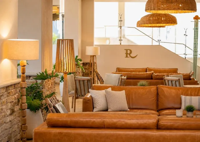 Royal Plaza Hotel