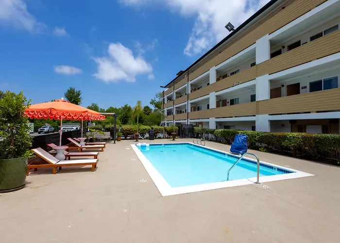 The Alcala Hotel Mission Valley Seaworld