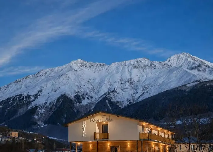 Hotel "Riverside Mestia"