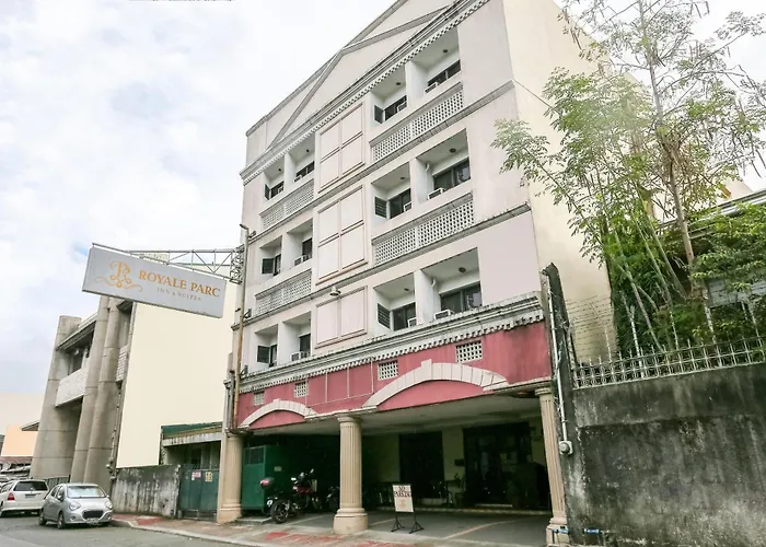 Super Oyo 406 Royale Parc Inn & Suites