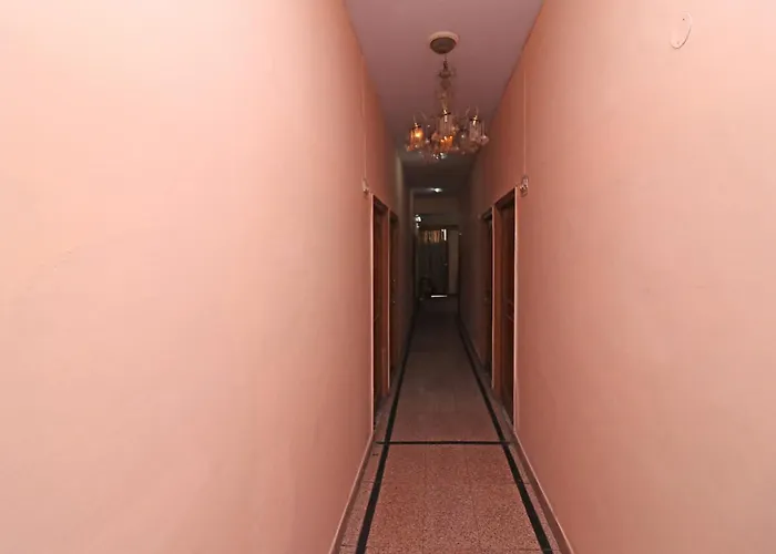 Hotel O Amar Palace