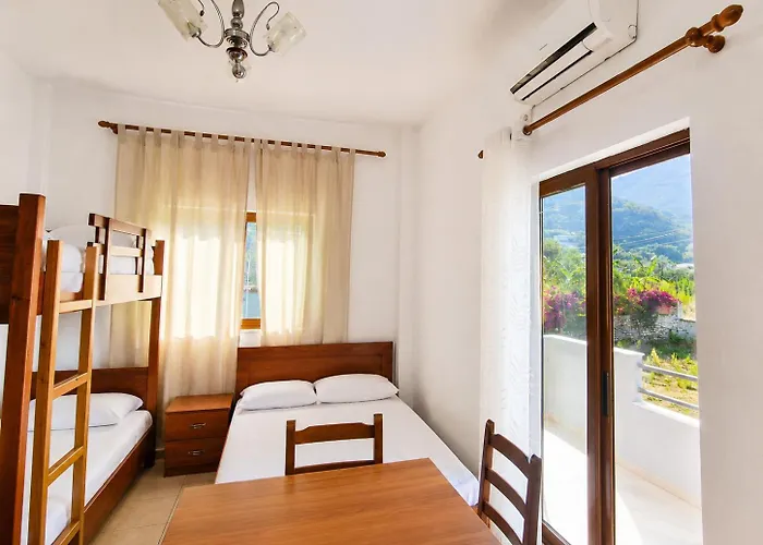Aparthotel Fitimi